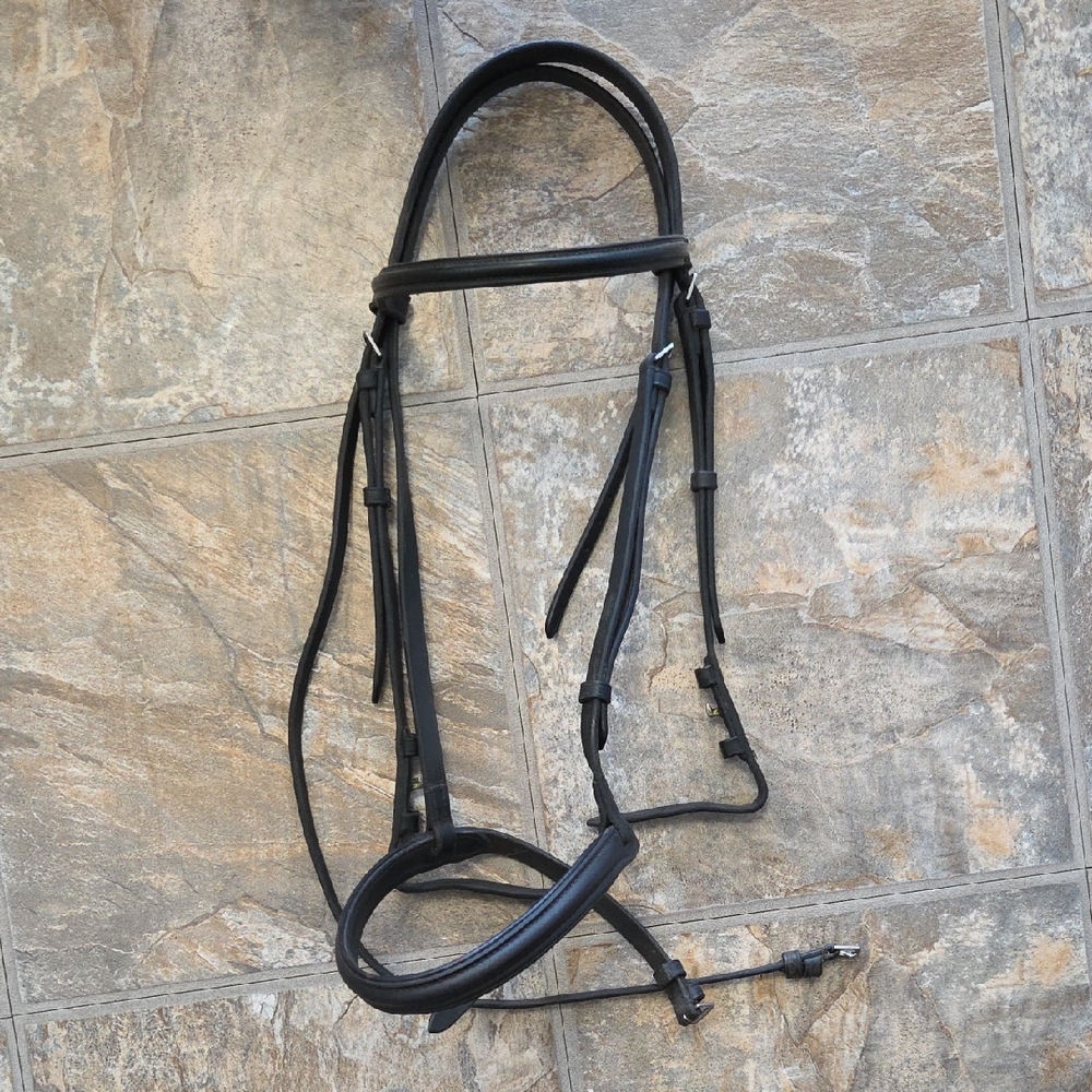 Black Full Sized Bridle, Standard Cavesson, NO Reins